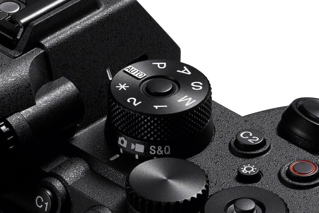 The Sony Alpha 7R VI: The Ultimate Camera for Luxury Adventure Travel Photography