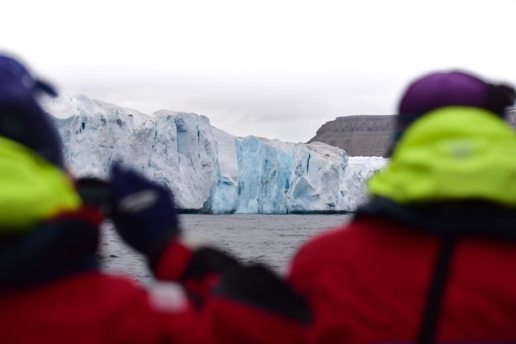Polar Expedition Videography Tips: How to Capture Stunning Footage in the Arctic and Antarctic