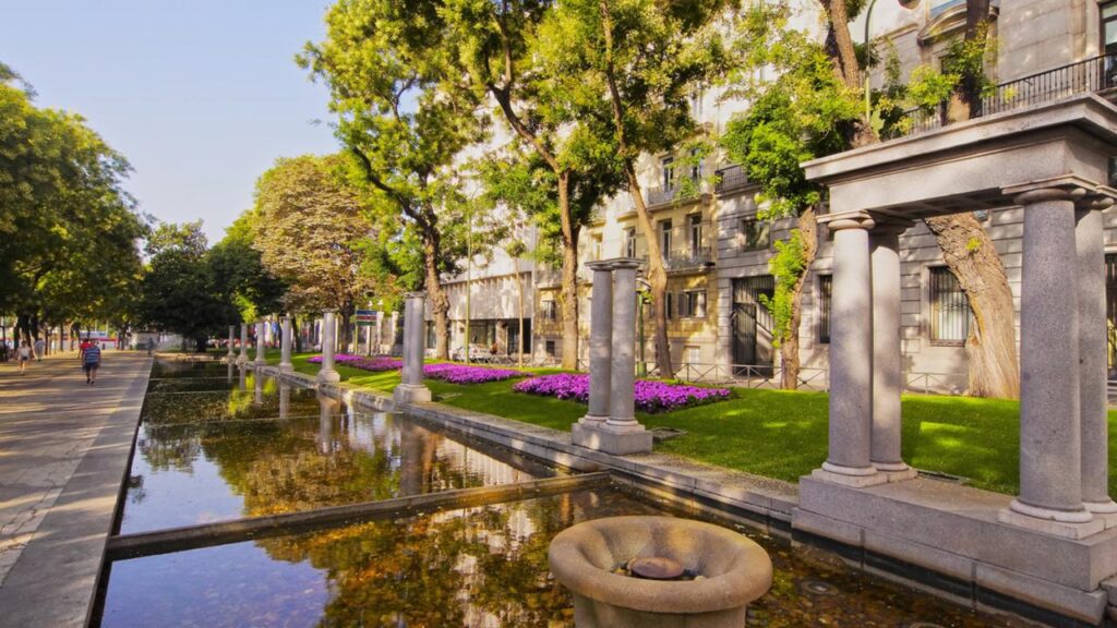 The Golden Triangle of Art: A Complete Guide to Madrid's Prado, Reina Sofía and Thyssen