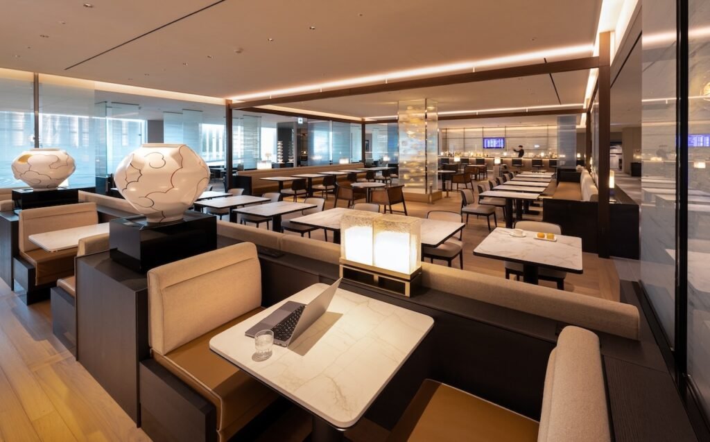 Korean Air Opens New Flagship Lounge at Incheon