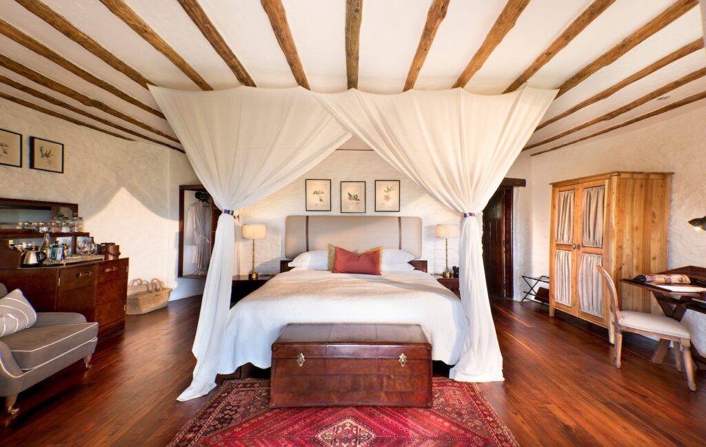 The Best Luxury Lodges and Mobile Camps in the Serengeti: A Definitive Guide for 2027
