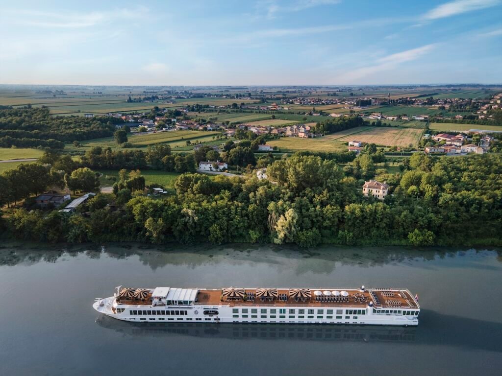 Best Luxury River Cruise Lines: The Ultimate Guide for Discerning Travellers