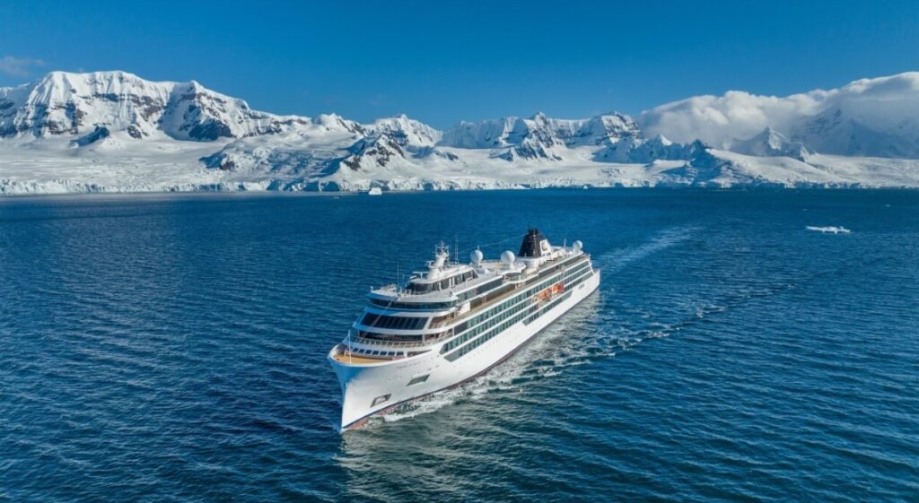 The Best Expedition Cruise Lines in 2026: The Ultimate Guide to Luxury Expedition Cruises