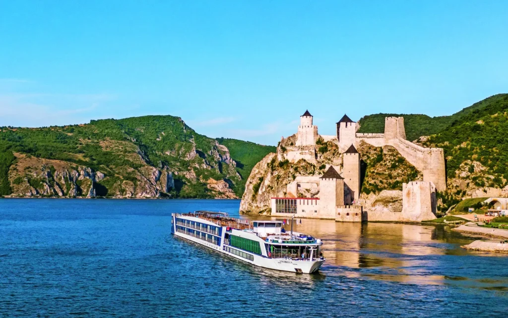 Best Luxury River Cruise Lines: The Ultimate Guide for Discerning Travellers