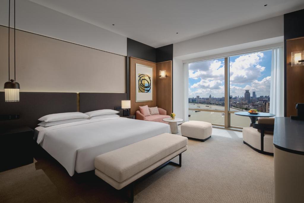 Hyatt on the Bund Shanghai Review: A Disappointing Stay in a City That Deserves Better
