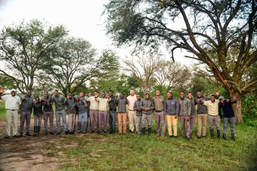 What to Pack for a Luxury Safari: The Definitive Guide