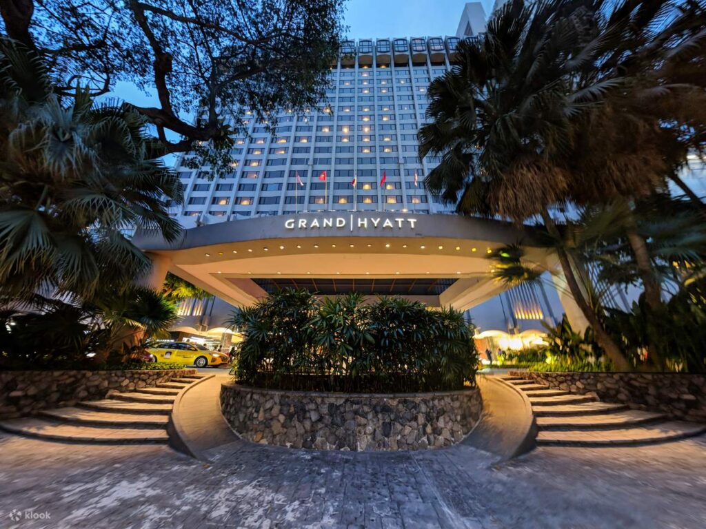 Grand Hyatt Singapore Launches Stories of Orchard Heritage Walking Tour 
