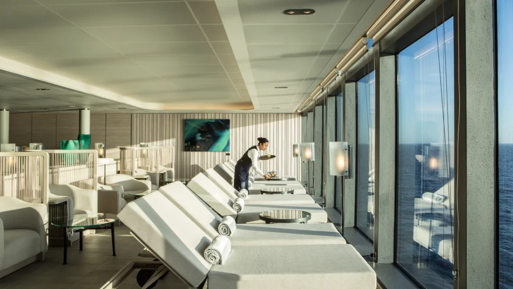 Best Luxury Cruise Lines in Svalbard for 2027