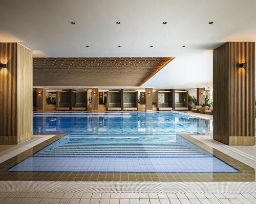 https://www.mandarinoriental.com/en?htl=MOMNL&eng=google&src=local