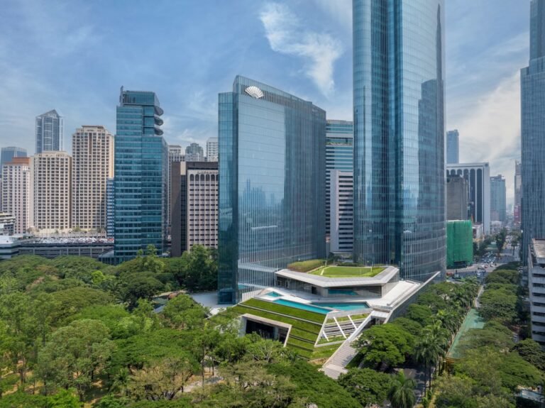 Mandarin Oriental Returns to Manila: Everything You Need to Know About the New Makati Hotel Opening in 2026
