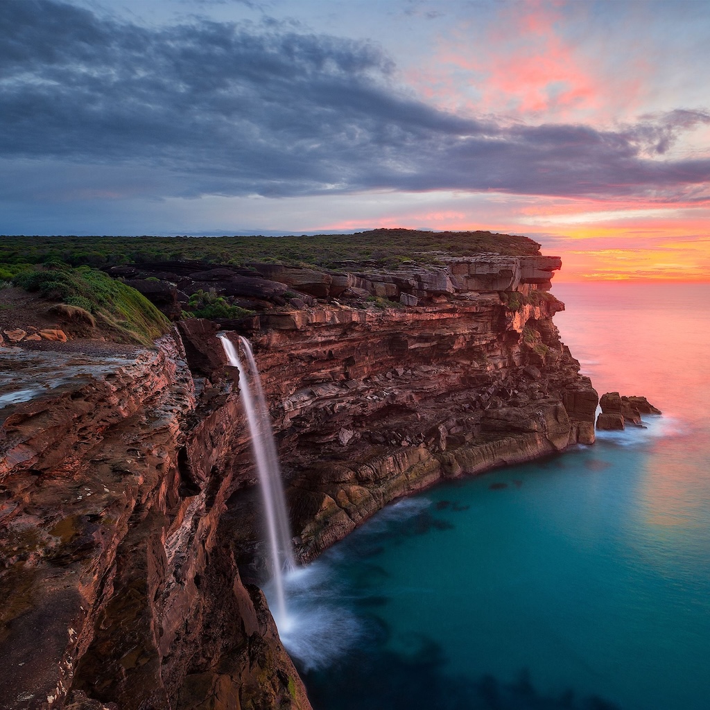 Day trips from Sydney are a great way to trade the harbour skyline for ancient rainforest, world-class wine and windswept coastline. Here is our guide to the best Sydney day trips, what to expect and how long to spend in each.