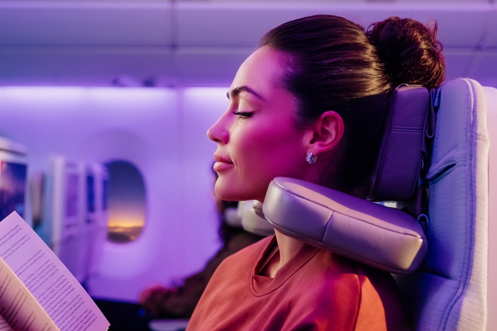Emirates Debuts World-First U-Dream Headrest in Economy