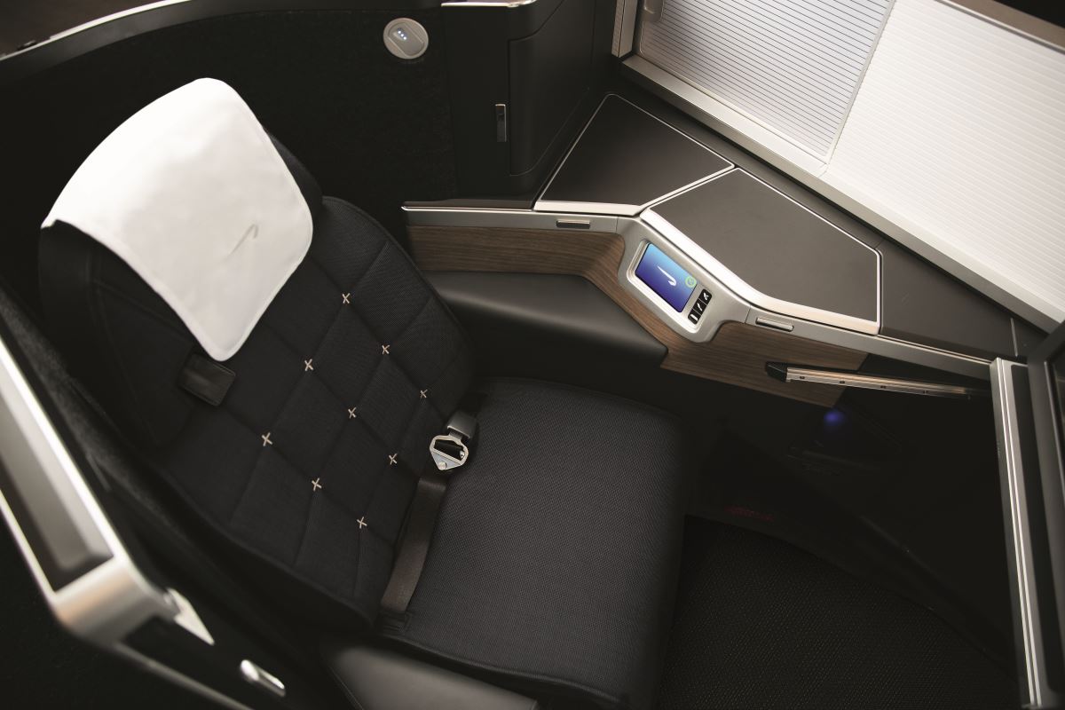 British Airways Club Suite Review: London to Hong Kong in Business Class