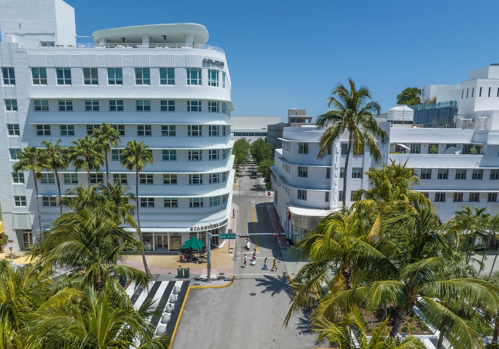 Craving a Miami weekend without the guesswork? This 48-hour itinerary blends free trolleys, iconic beaches, street art and live jazz into one easy plan.