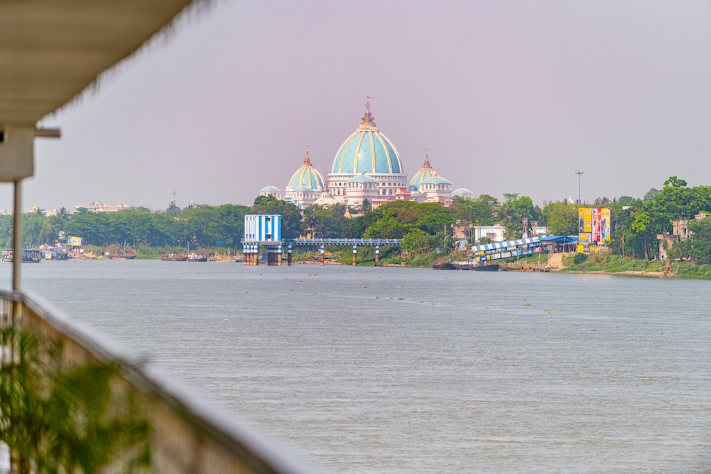 To explore the Ganges as it winds through West Bengal aboard Antara Cruises' Ganges Voyager is to drift into the spiritual heart of India itself.
