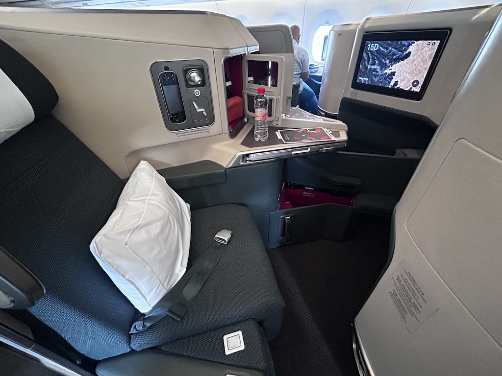 Cathay Pacific's direct service between Johannesburg and Hong Kong offers travellers in Asia a convenient and comfortable link to southern Africa.
