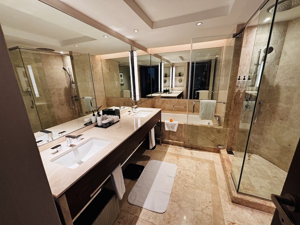 A Grand Dame Reinvented: My Stay at the Conrad Singapore Marina Bay