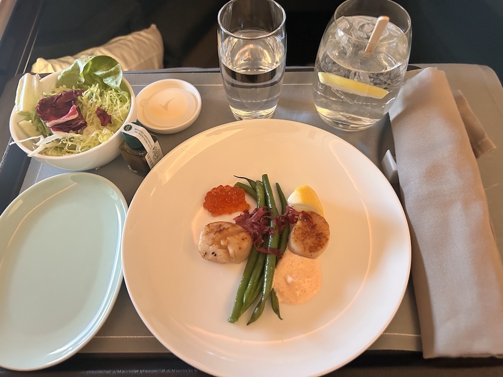 Review: Cathay Pacific A350 Business Class, Hong Kong to Seoul