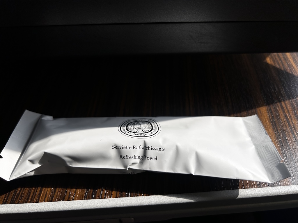 Qatar Airways Business Class Review | Bali to Doha (787 Dreamliner)