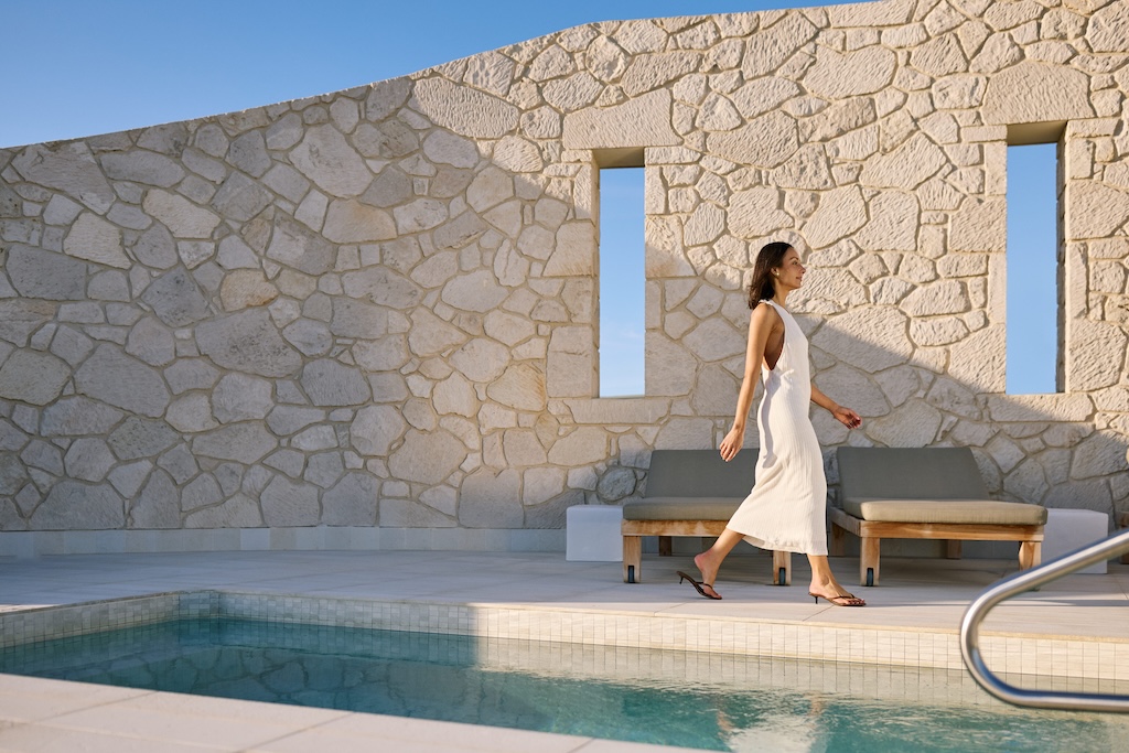 From a clifftop eyrie above the Southern Ocean to a tented camp on the edge of the Red Centre, Australia's finest luxury lodges offer something the world's grandest city hotels never can: the feeling of being genuinely, irreplaceably somewhere.