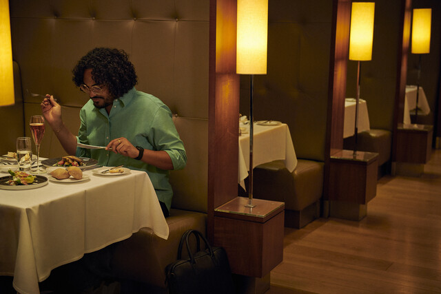 British Airways Club Suite Review | London to Hong Kong Business Class