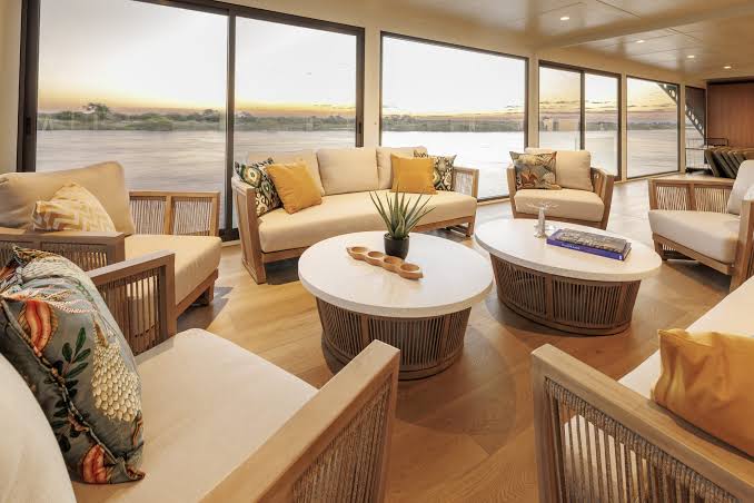 From the Zambezi Queen's floating boutique luxury to Lake Kariba's tiger-fishing houseboats, cruising the Chobe and Zambezi rivers offers Africa's wildlife at unforgettably close range.