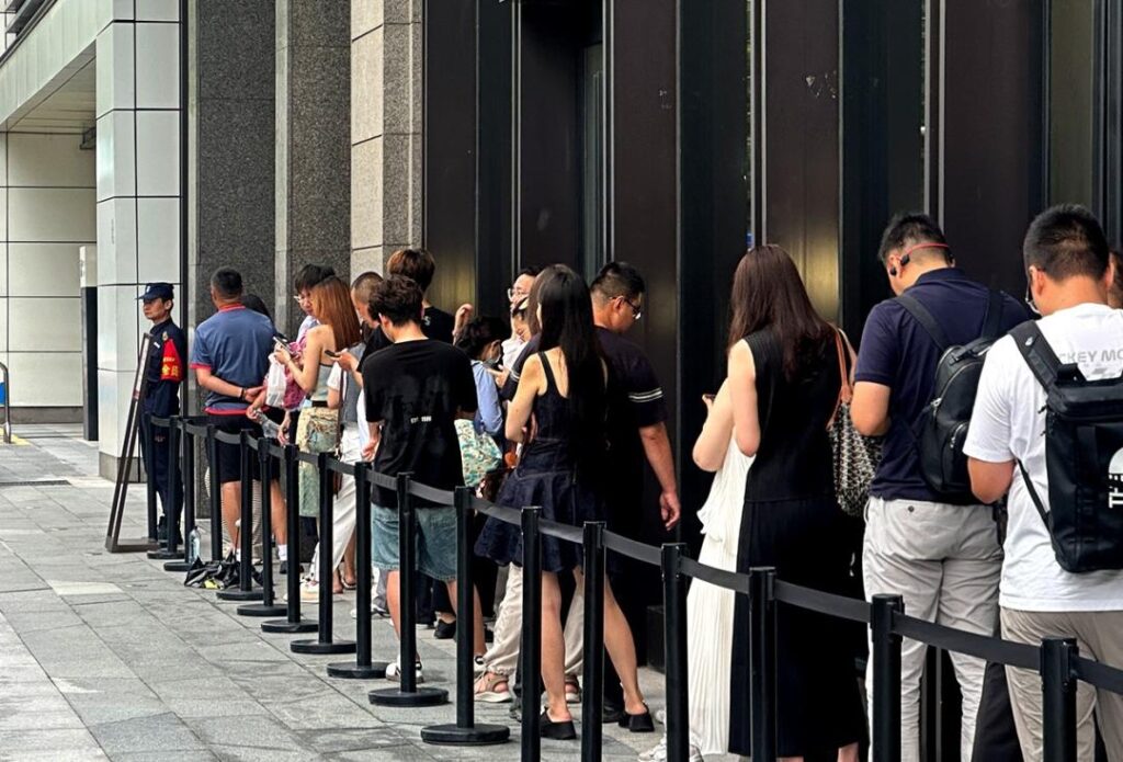 Chinese consumers are quietly turning away from Western logos in favour of homegrown labels. Here's how the shift happened, and six fashion brands worth shopping at their Shanghai flagship stores.