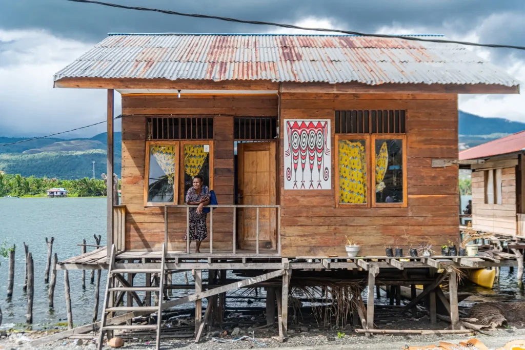 Planning your own voyage through eastern Indonesia? Here are answers to the questions travellers most often search for before booking a Komodo, Raja Ampat or Papua expedition cruise.
