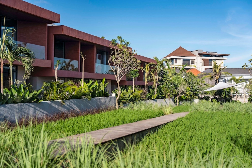 TUI's first Indonesian hotel pairs a rooftop infinity pool, spacious villas and a walkable Canggu address. Here's why TUI BLUE Berawa should be your first stop on the island.