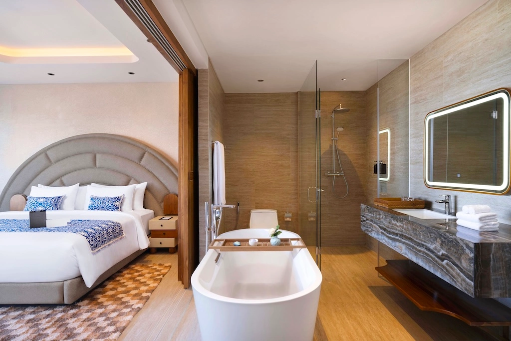 TUI's first Indonesian hotel pairs a rooftop infinity pool, spacious villas and a walkable Canggu address. Here's why TUI BLUE Berawa should be your first stop on the island.