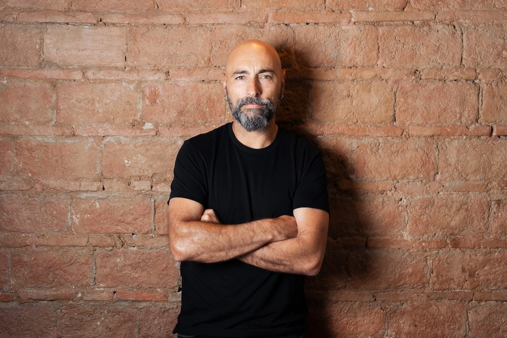 Spanish chef Benito Gómez, of two-Michelin-starred Bardal, is bringing his fire-and-fish Mediterranean cooking to a beachfront table on Vietnam’s Phu Quoc island this November.