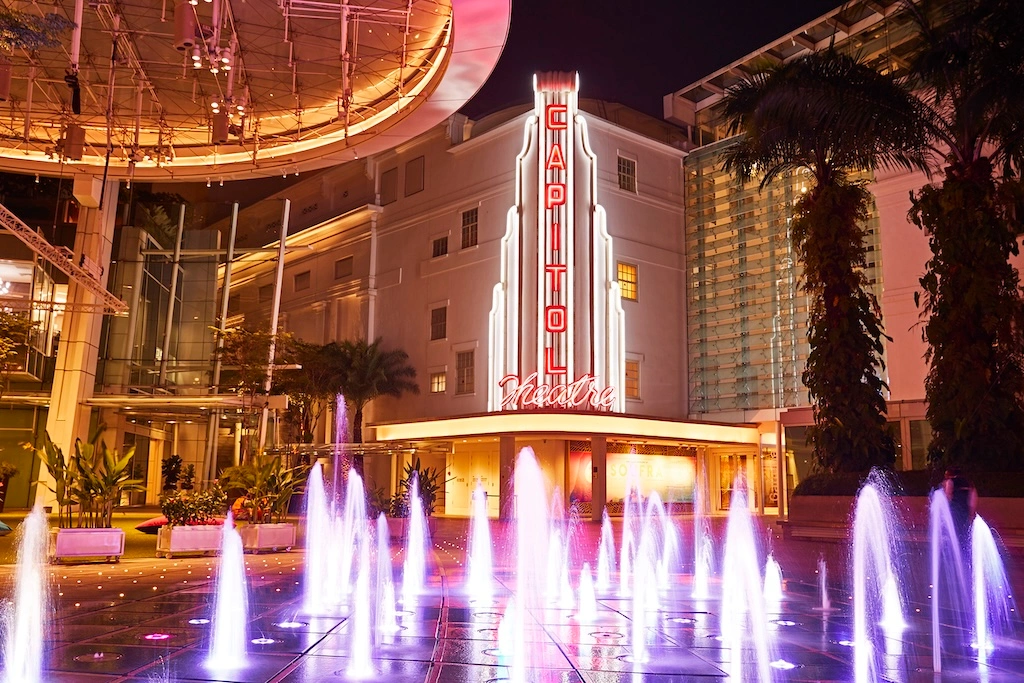 Two restored landmarks, one intimate luxury hotel: The Capitol Kempinski Singapore pairs colonial grandeur with boutique calm in the heart of the Civic District.