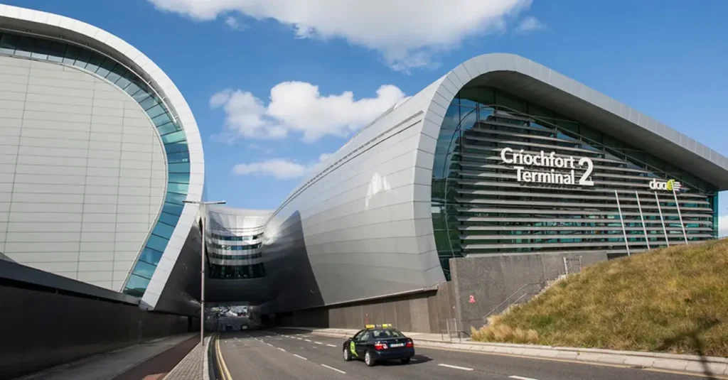 Spend 48 hours in Dublin the luxurious way, from Georgian townhouse hotels and the Book of Kells to Michelin-starred tasting menus and Phoenix Park’s deer.