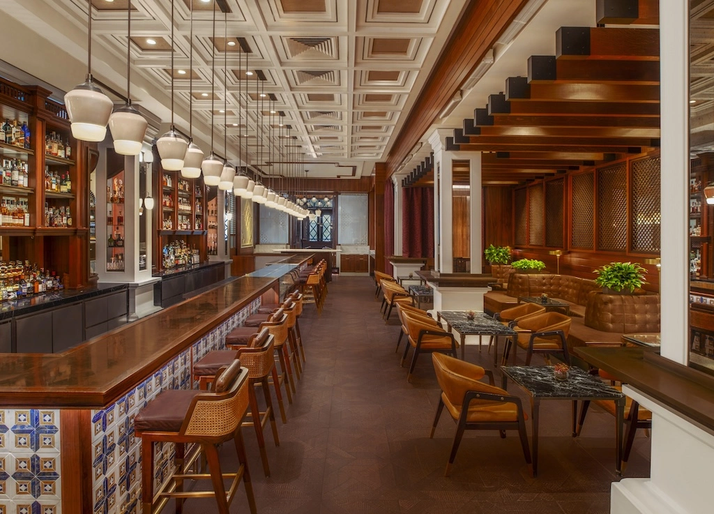Two restored landmarks, one intimate luxury hotel: The Capitol Kempinski Singapore pairs colonial grandeur with boutique calm in the heart of the Civic District.