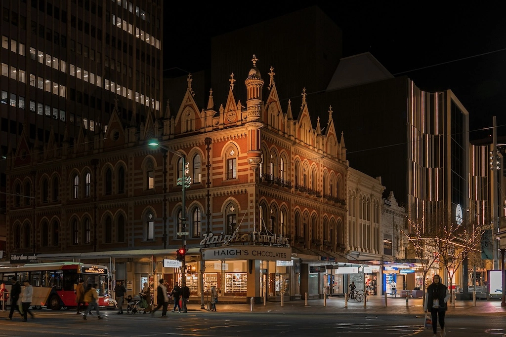 Our 48 hours in Adelaide itinerary pairs North Terrace culture, the Central Market and new Michelin-starred tables with quiet luxury and room to slow down.